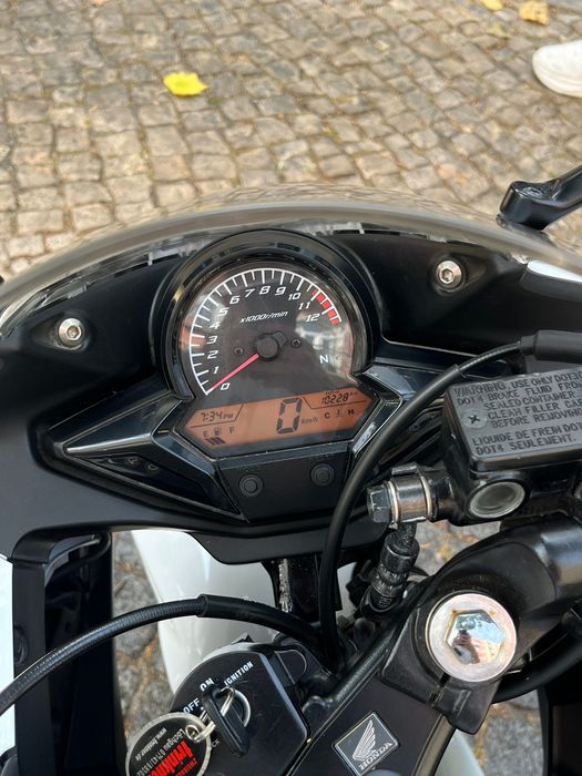 Honda CBR 125R (2014)