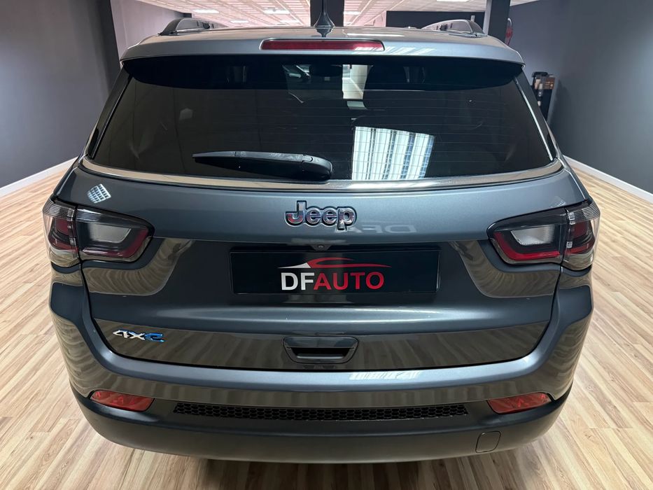 Jeep Compass 1.3 T4 4Xe Limited