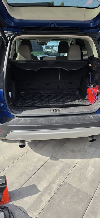 автомобиль  ford escape