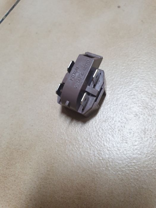 Relé PTC 1/12HP até 1/2HP 4 Terminais Universal