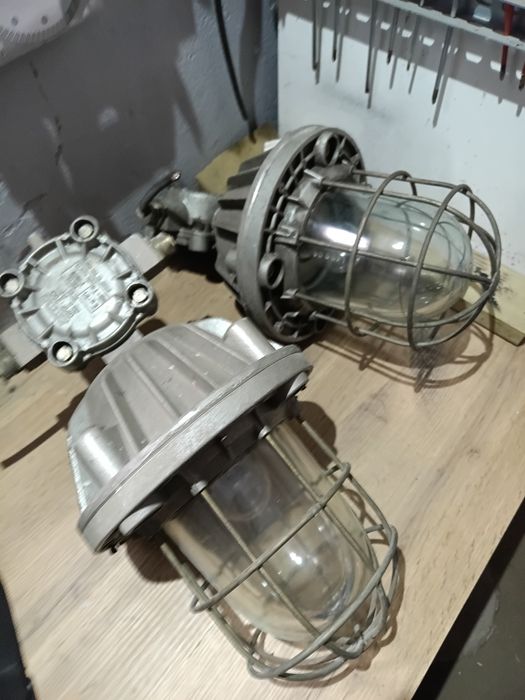 Lampy omp 200 2 sztuki