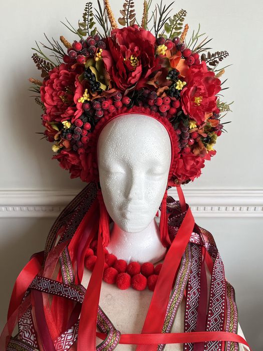 Українский вінок в наявності та під замовлення!