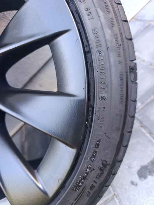 диски R20 tesla тесла model Y з шинами  255/40 R20