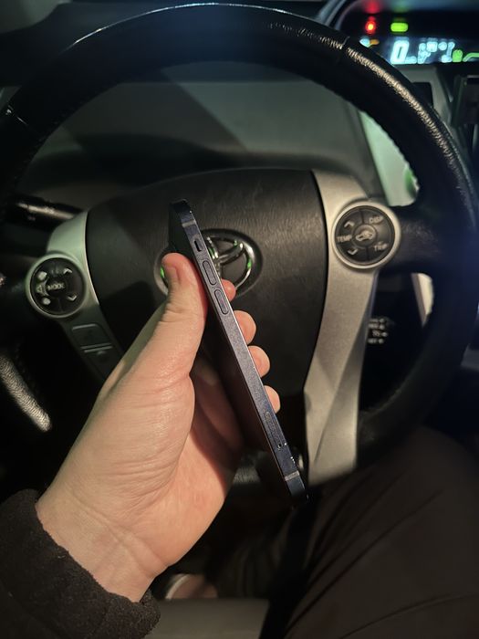 iPhone 12 64Gb Neverlock, стан 8/10