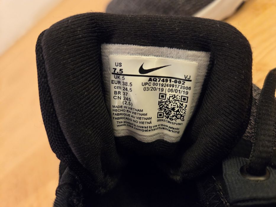 buty sportowe nike