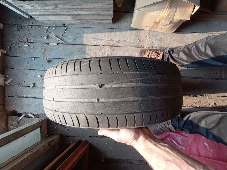 Продам літню резину