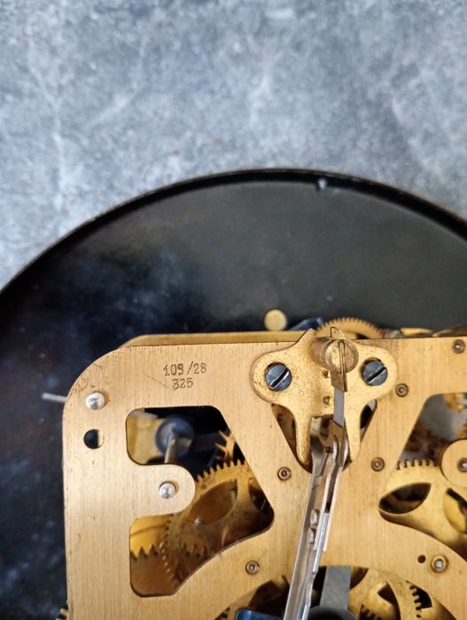 Zegar wiszący Gustaw Becker