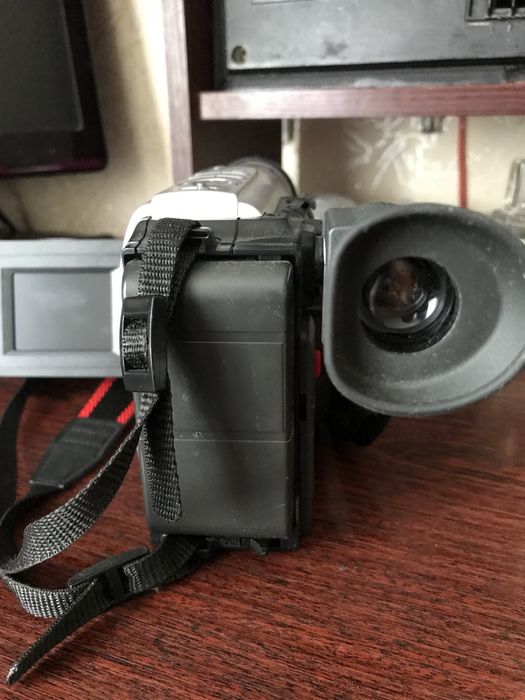 Видеокамера JVC GR-SXM260U Compact VHS Camcorder 700x Digital Zoom