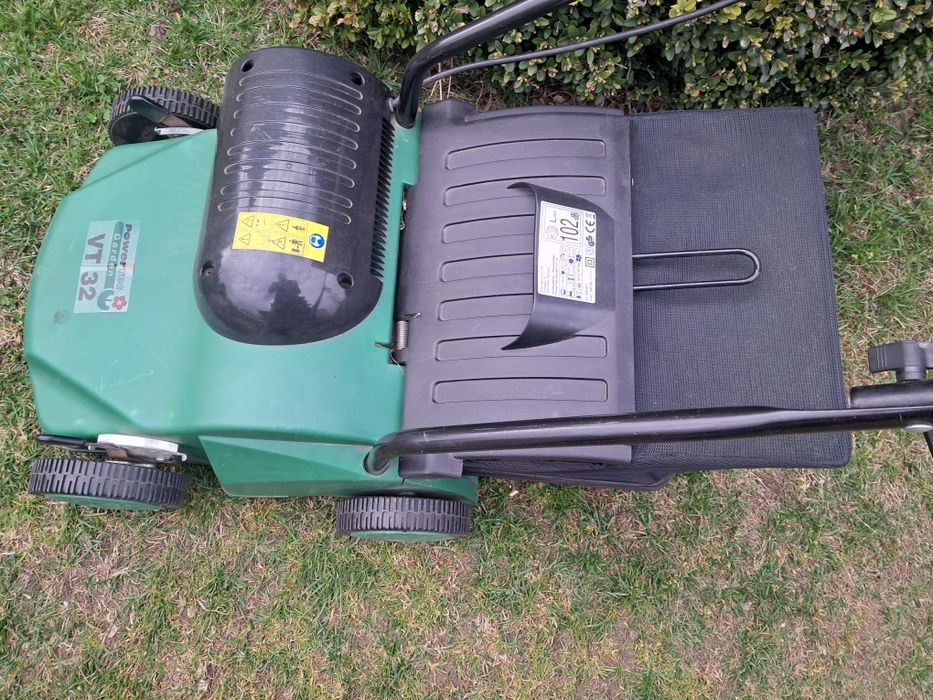 Elektryczny zbieracz do trawy, liści