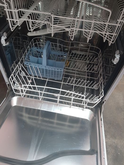 Vendo Máquina de lavar loiça em bom estado