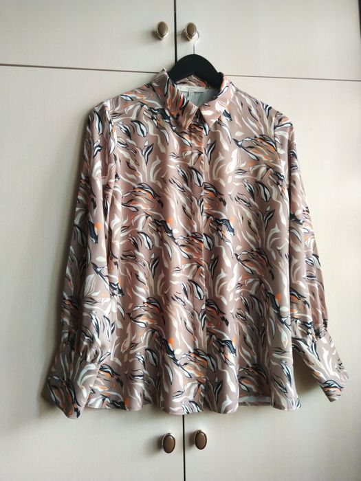 Блуза жіноча з довгим рукавом 38/M/46 Стан нового