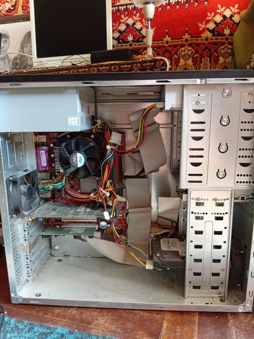 Системный блок компьютера. 500 грн.