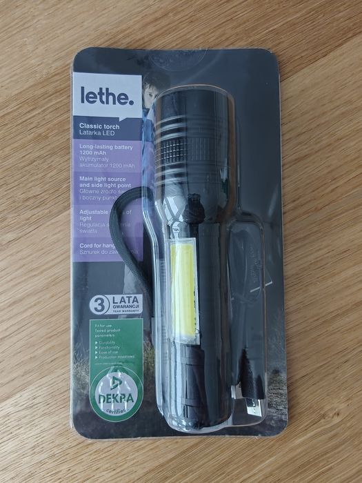 Latarka LED z USB-C