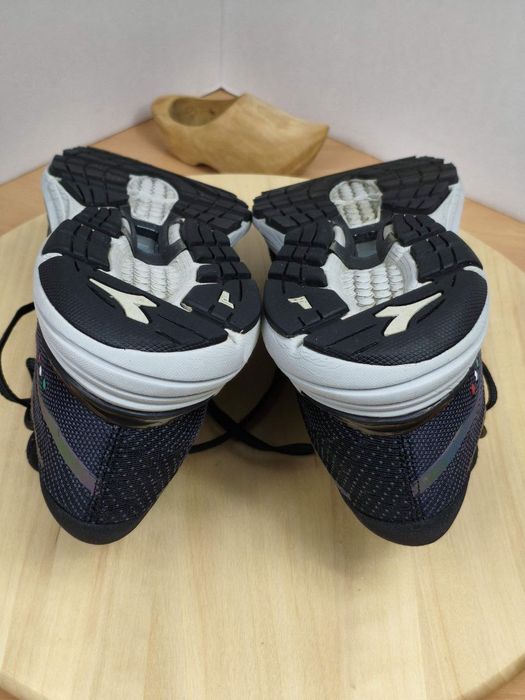 Buty r. 40,5 Diadora Mythos Blushield Hip 6 uniseks do biegania