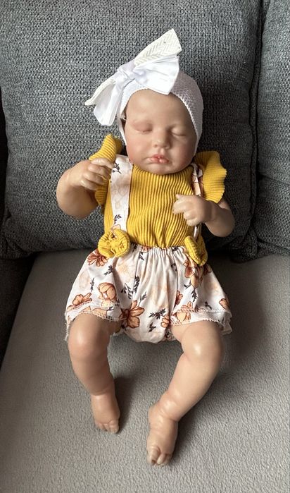 Realistyczna  Lalka przypominająca prawdziwe niemowlę typu Reborn