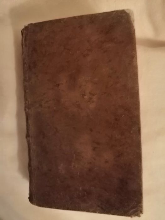 Livro antigo Institutiones Theologicae