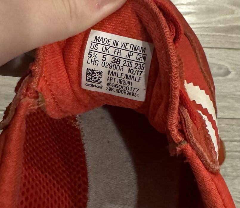 Кросівки adidas iniki оригінал