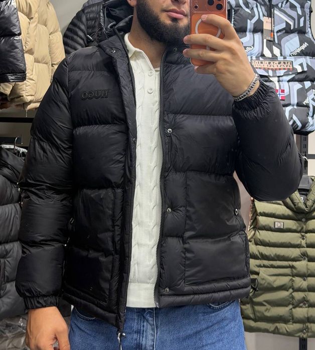 Пуховик Hugo Boss чорний Чоловіча куртка