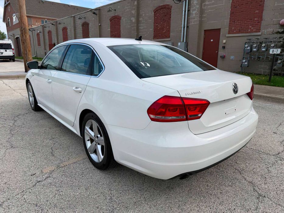 Volkswagen Passat      2015