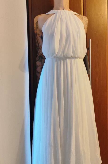 Sukienka suknia ślubna Asos dla gym ratów i tattoo freaków gołe plecy