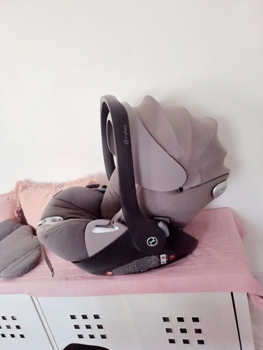 Ovo 2 em 1 cybex  cloud q cinza
