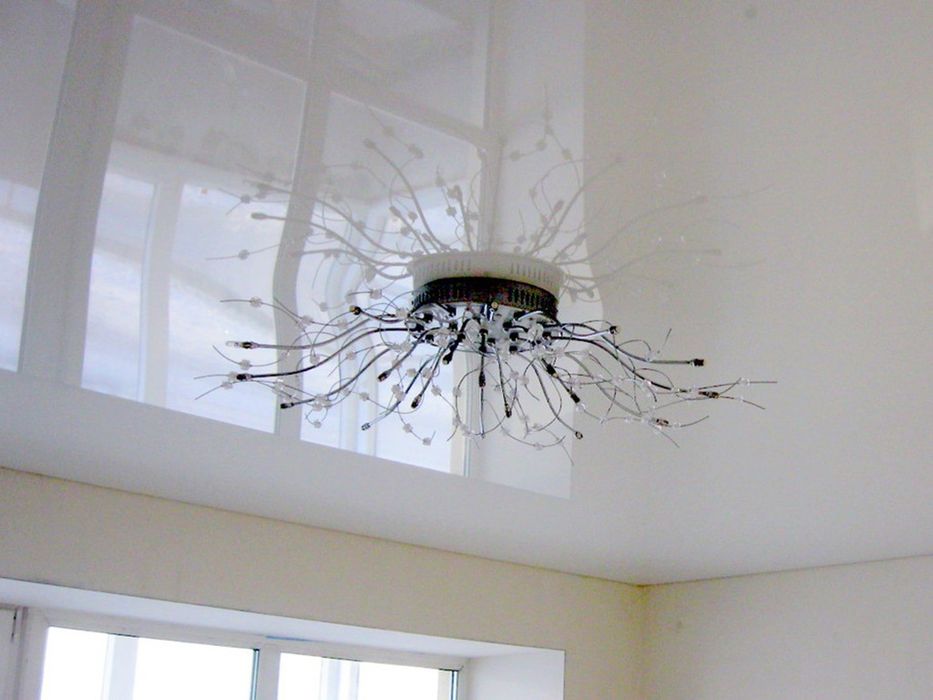 Натяжні стелі 320 грн