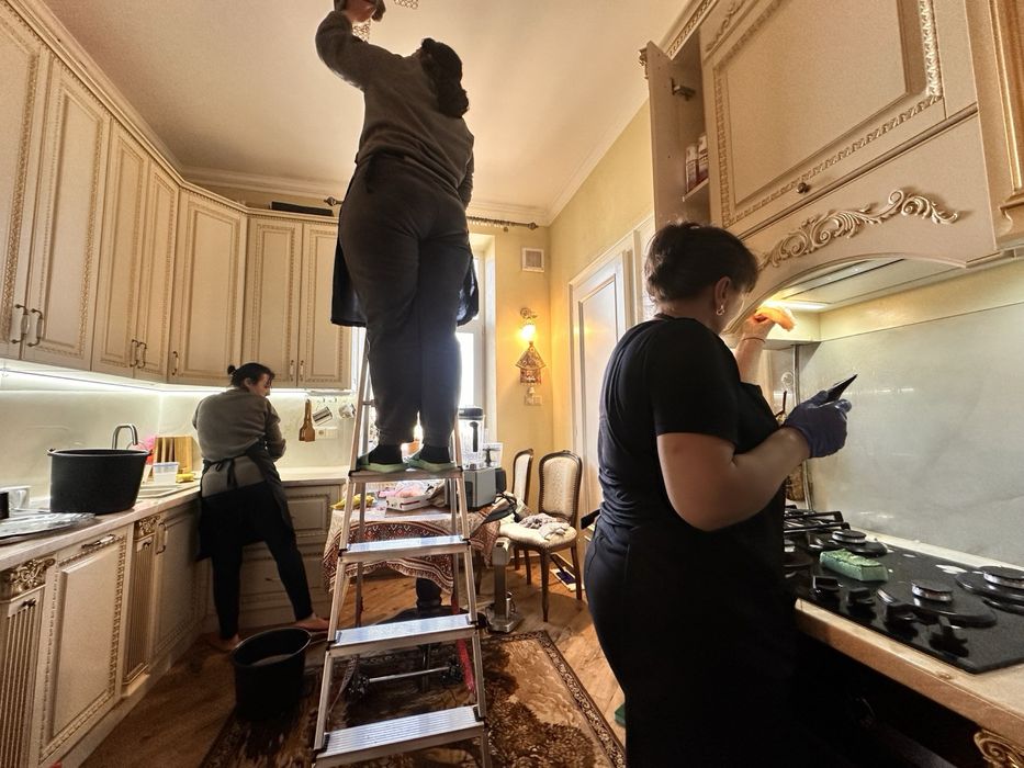 Клінінг/клининг/уборка/прибирання квартир,будинків/будь яких приміщень