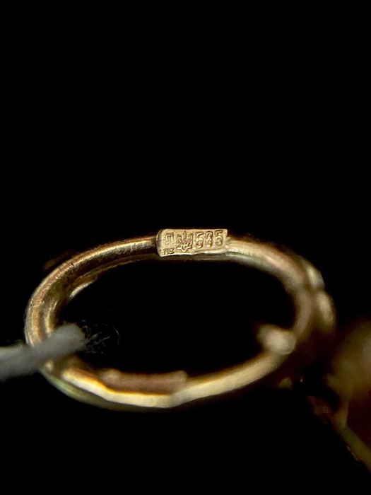 Новий золотий підвіс /Новый золотой кулон