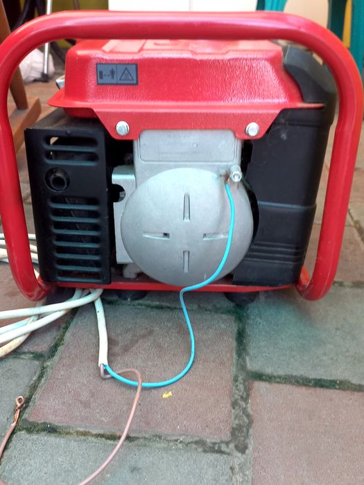 генератор почти новый