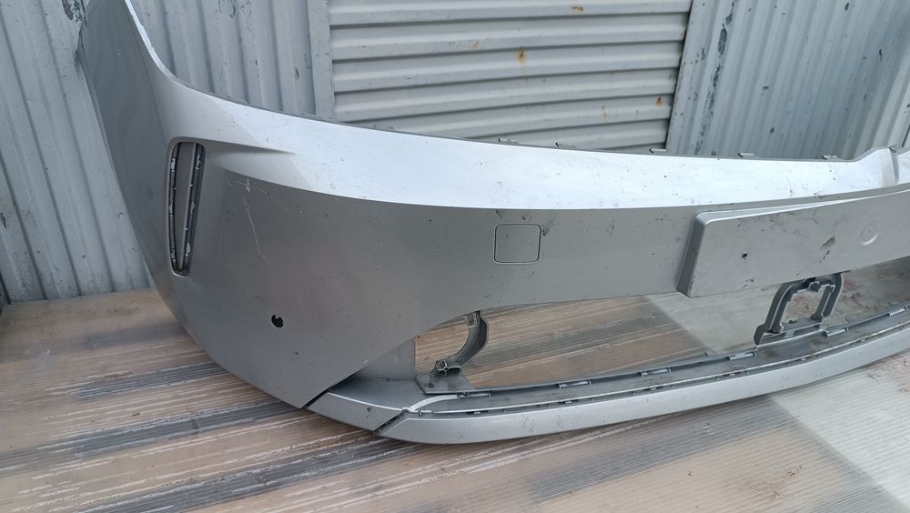 Vendo parachoque de frente Opel Astra L ano 2021