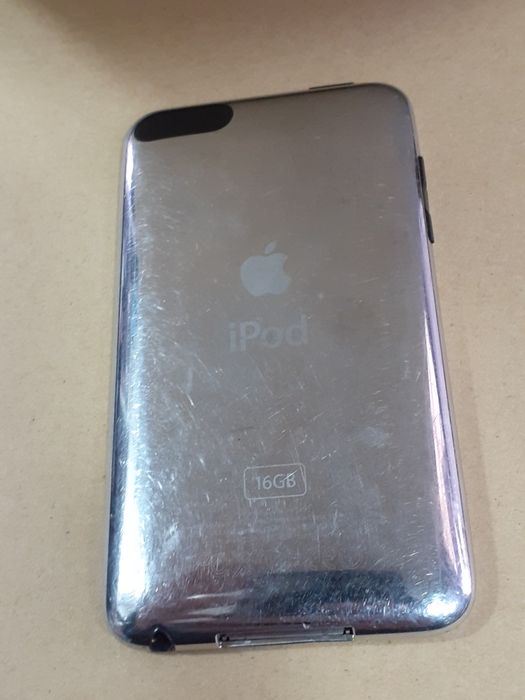 Apple iPod A1288 "16GB"