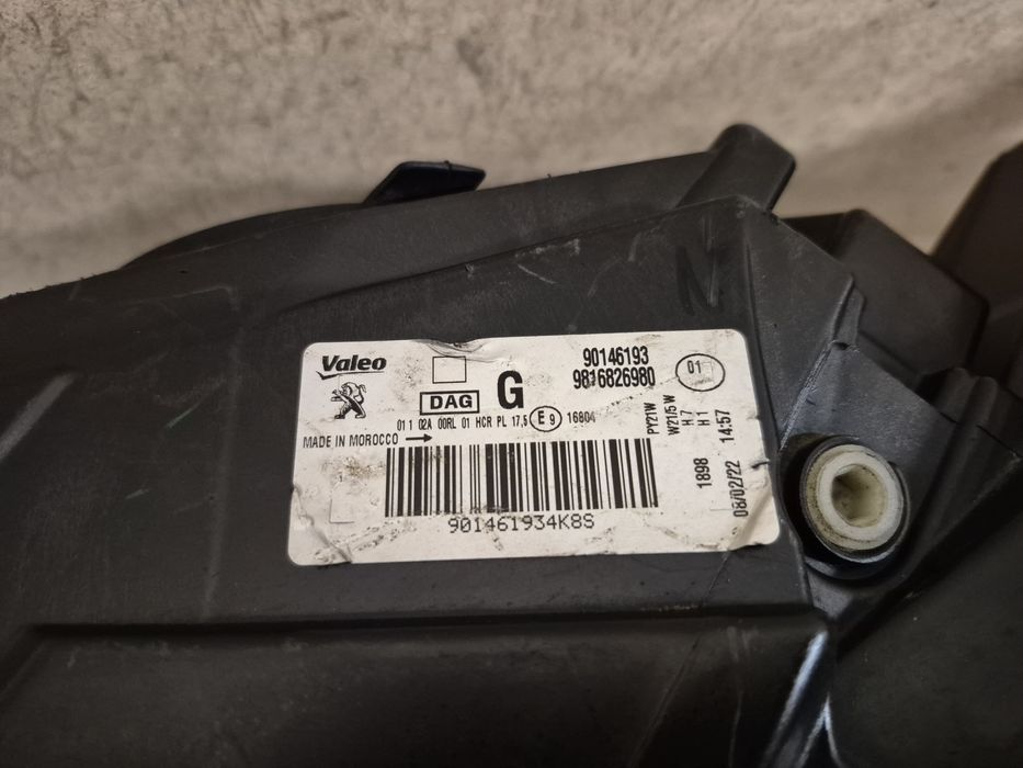 Peugeot Partner rifter lampa reflektor lewy europa