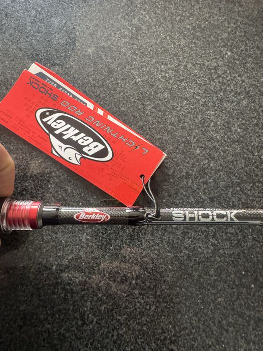 Wedka Berkley Shock cast 244 cm 10-35 g
