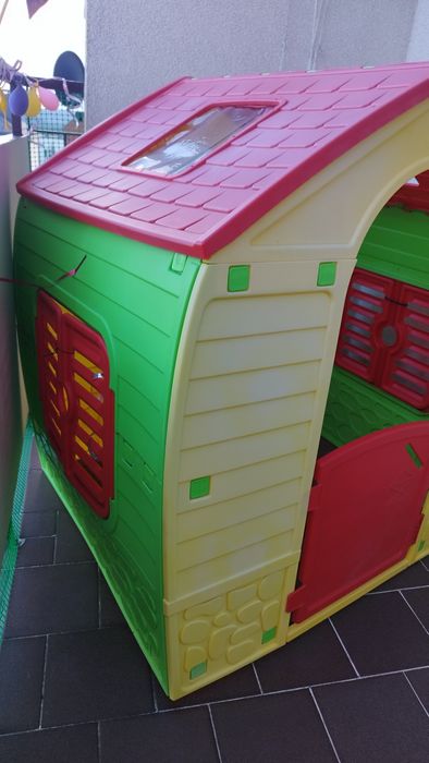 Domek ogrodowy dla dzieci na balkon do ogrodu