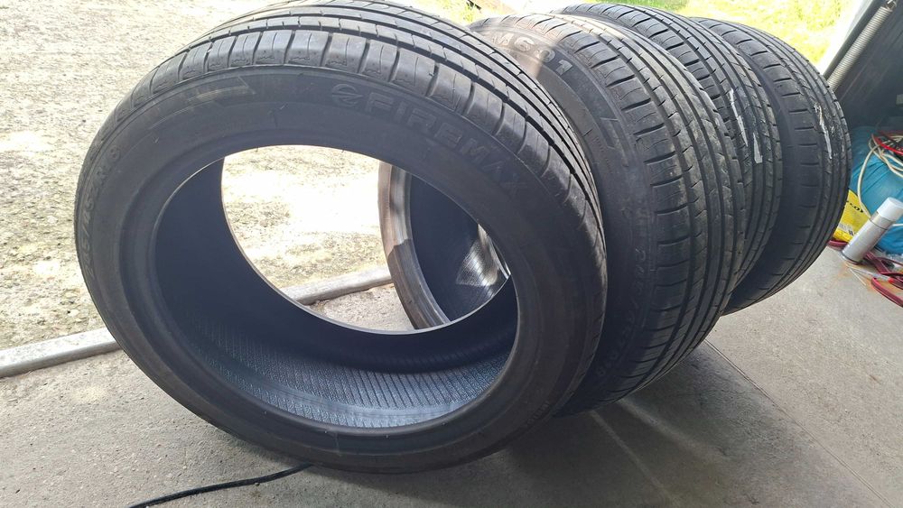 Opony zimowe Firemax FM601 245/45/R18