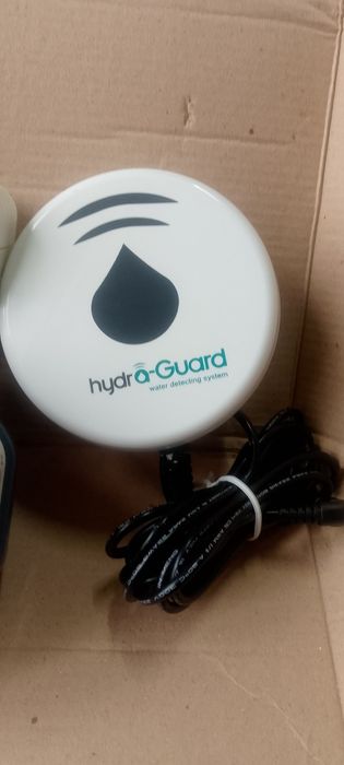 Система для обнаруж.утечек/контроля воды(умный дом)