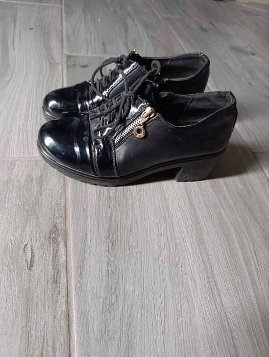 Продам ботіночки