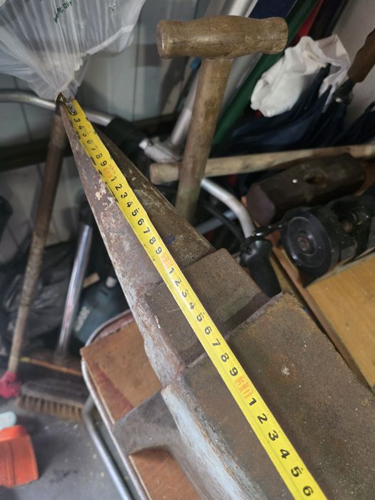 Stare kowadło jadnorożne ok. 80 kg.