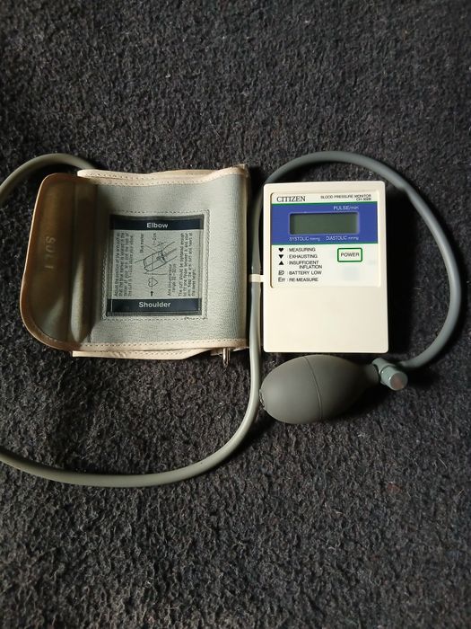 Тонометры  б/у..