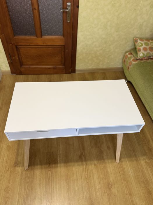 Письмовий стіл JYSK