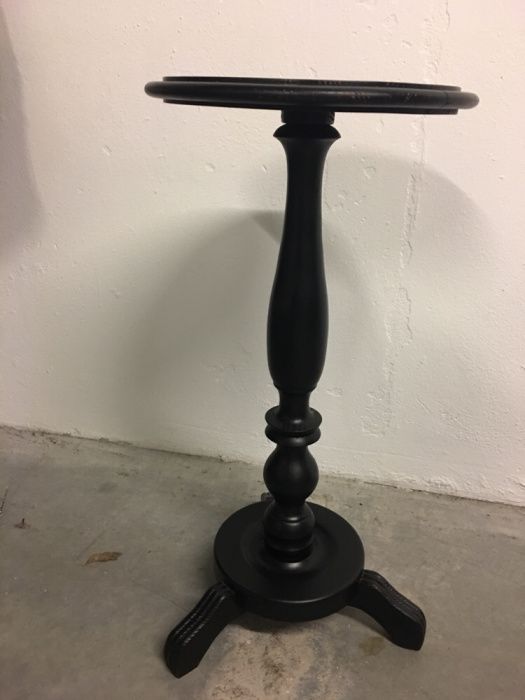 Colunas decorativas de madeira