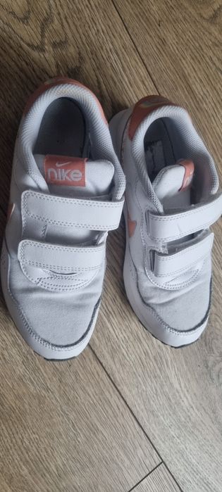 Nike Sporstwear MD VALIANT SE - Sneakersy r. 33,5