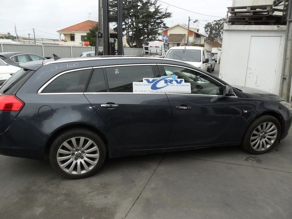Opel Insignia carrinha - viatura para peças
