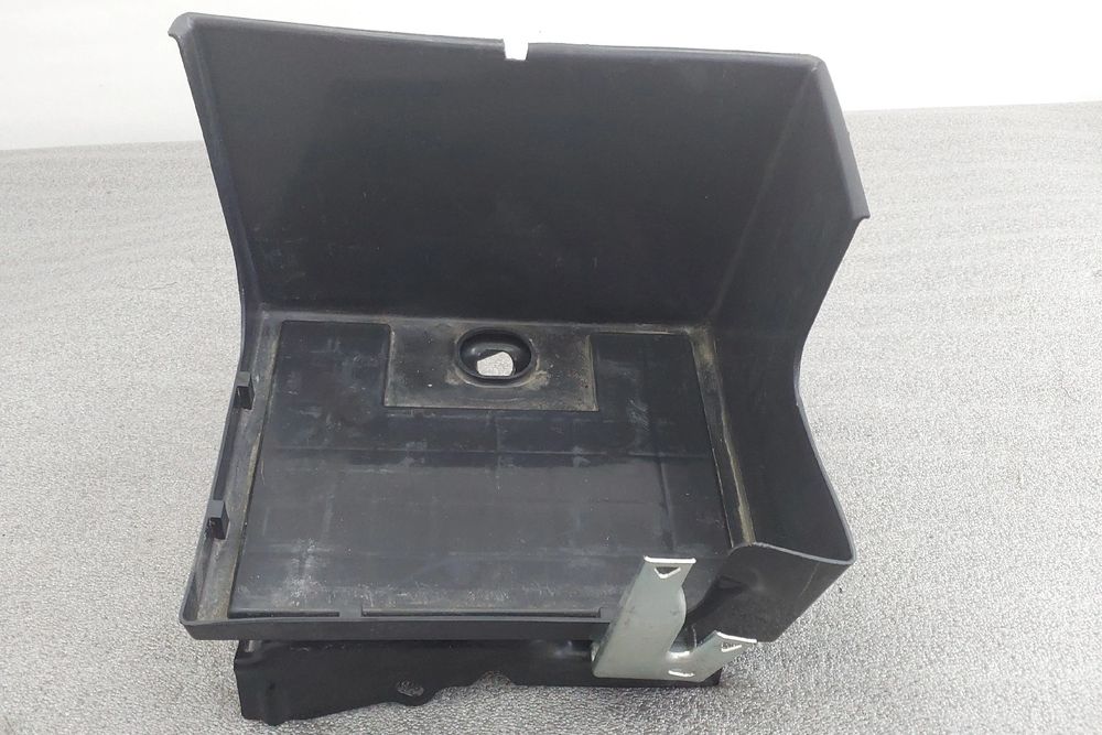 Base / caixa da bateria MITSUBISHI Space Star Hatchback (A0_A)