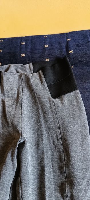 Szare legginsy firmy Esmara.
