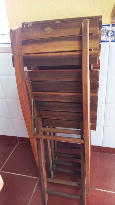 Conjunto de 4 Cadeiras Dobráveis em Madeira de Alta Qualidade – ScanCom