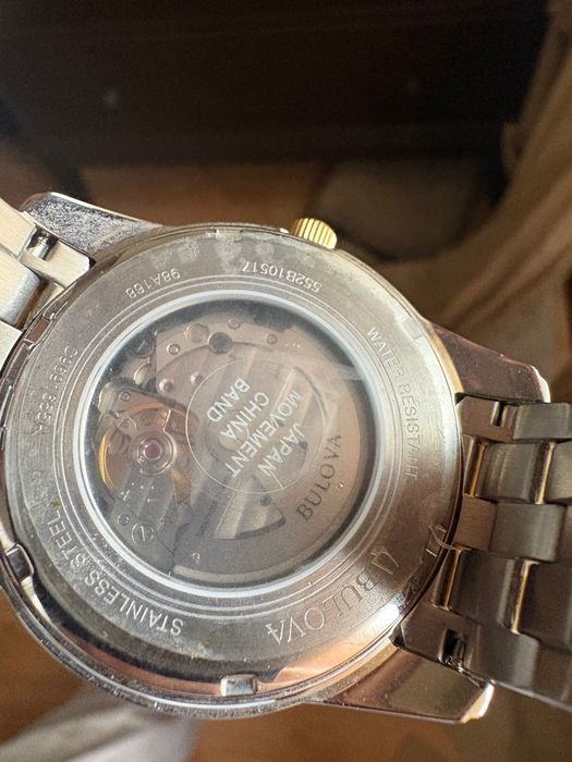 Relogio bulova como novo