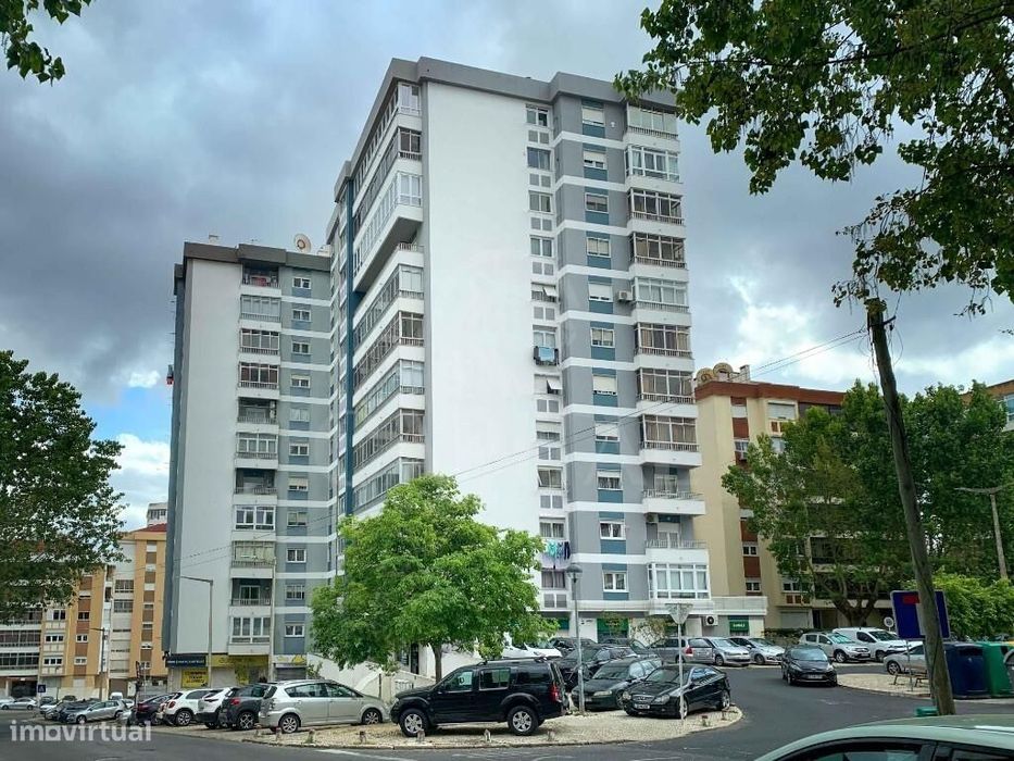 T2 Único com Terraço, Vista Rio — Santa Iria De Azoia, São João Da Talha E Bobadela, Lisboa
