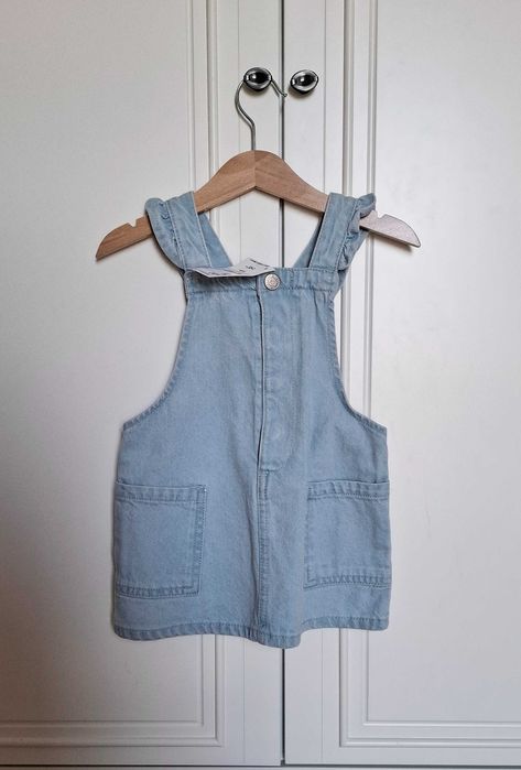 Nowa sukienka jeansowa ogrodniczka denim 92 dziewczęca szelki jbc