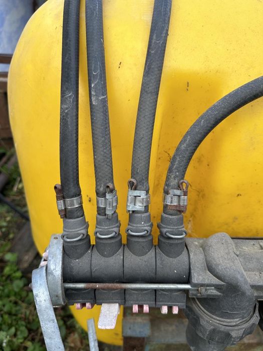 Оприскувач 400 літрів